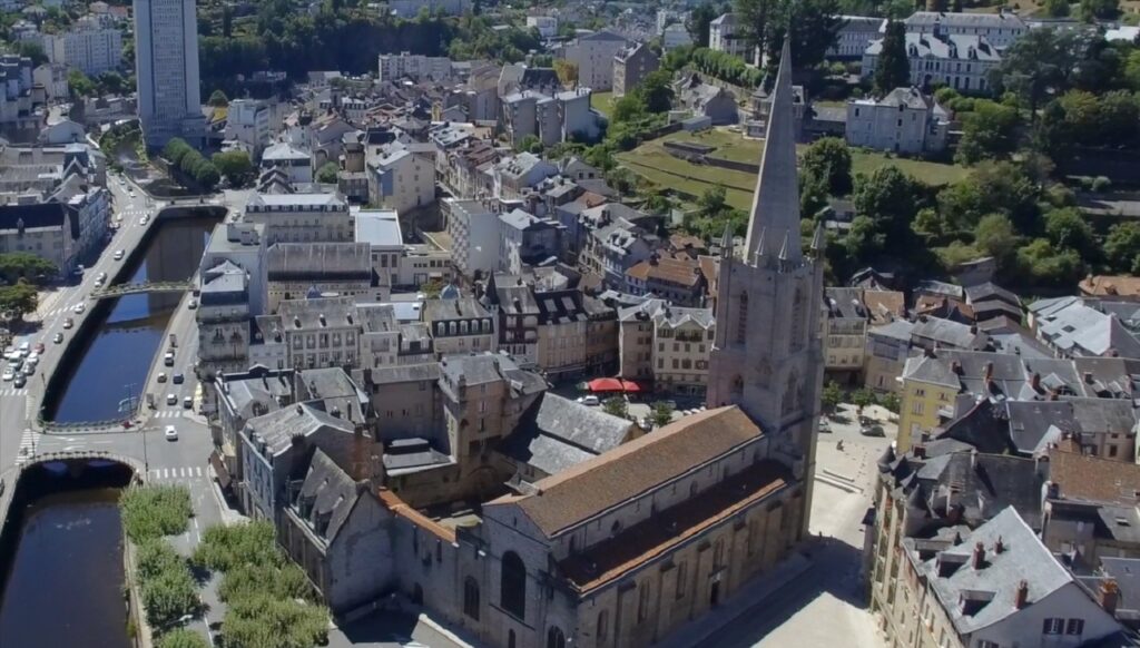 Où faire une carte grise en Corrèze ?
