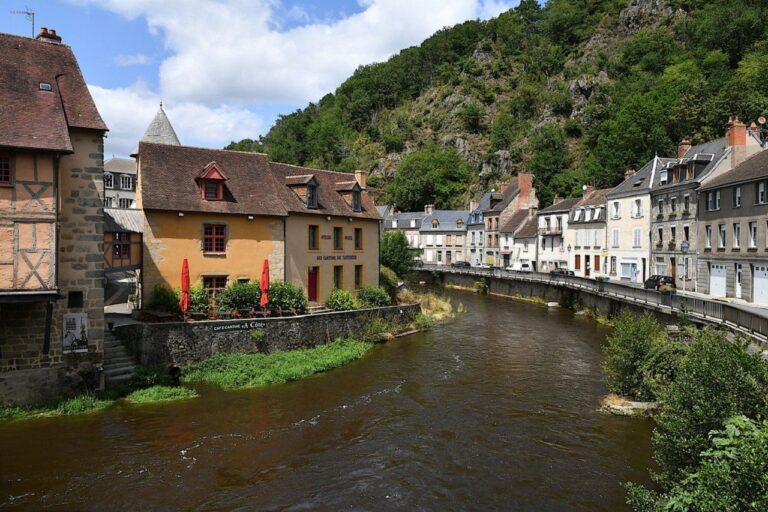Où faire une carte grise dans la Creuse ? 